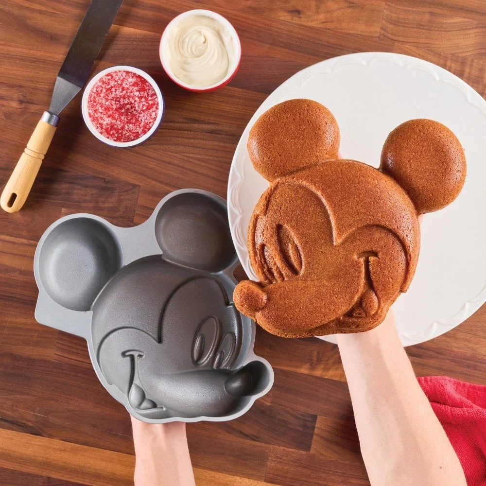 NIB Disney Mickey Mouse cast aluminum 3D cake pan Birthday Party baking